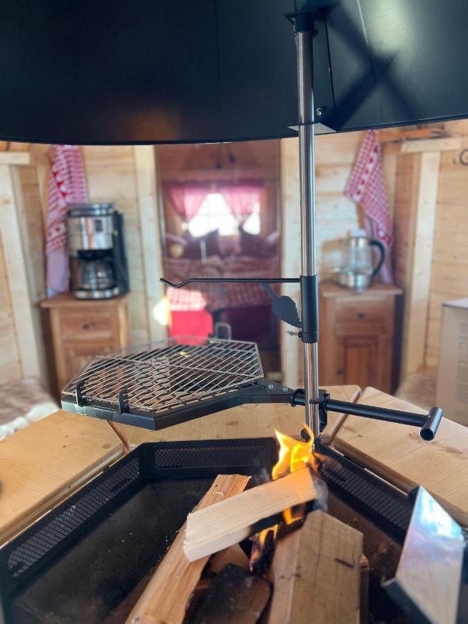 Grillkota Holzhuette Luxuszelt *