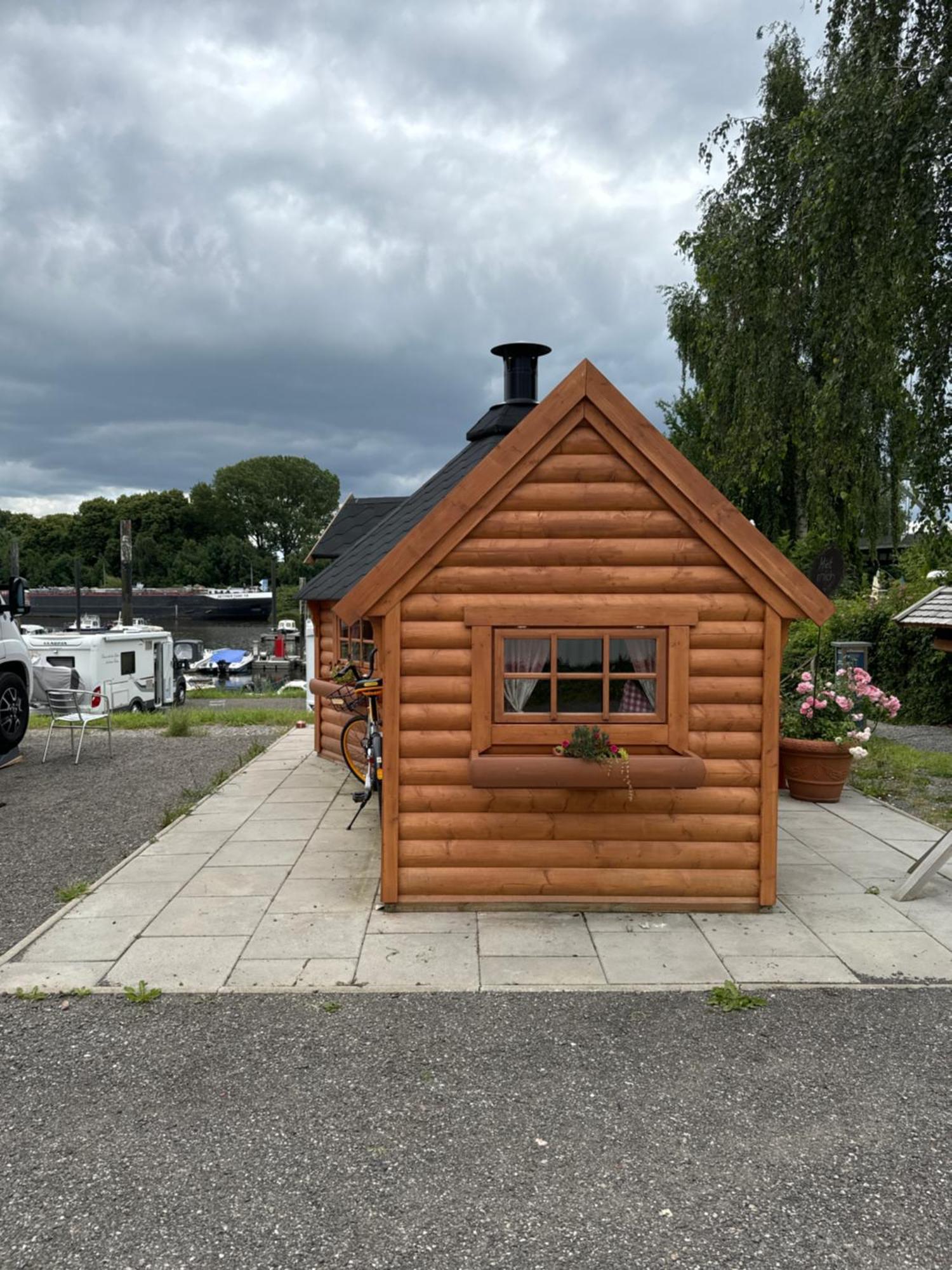 Luxuszelt Grillkota Holzhuette *